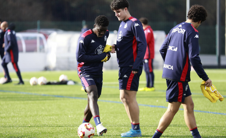 Manuel Pablo podría recuperar hasta a tres futbolistas para visitar al Ávila