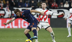 El Rayo sufre en Vallecas para ganar al Celta de Vigo (2-1)