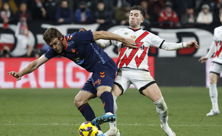 El Rayo sufre en Vallecas para ganar al Celta de Vigo (2-1)