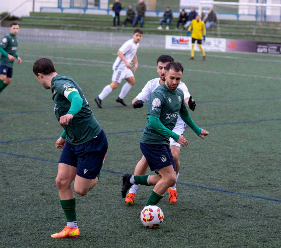 Gamallo decide para el San Tirso un partidazo ante el Montañeros