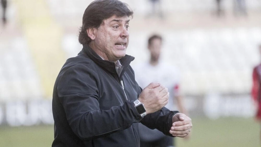 Alejandro Menéndez, nuevo entrenador del Racing de Ferrol