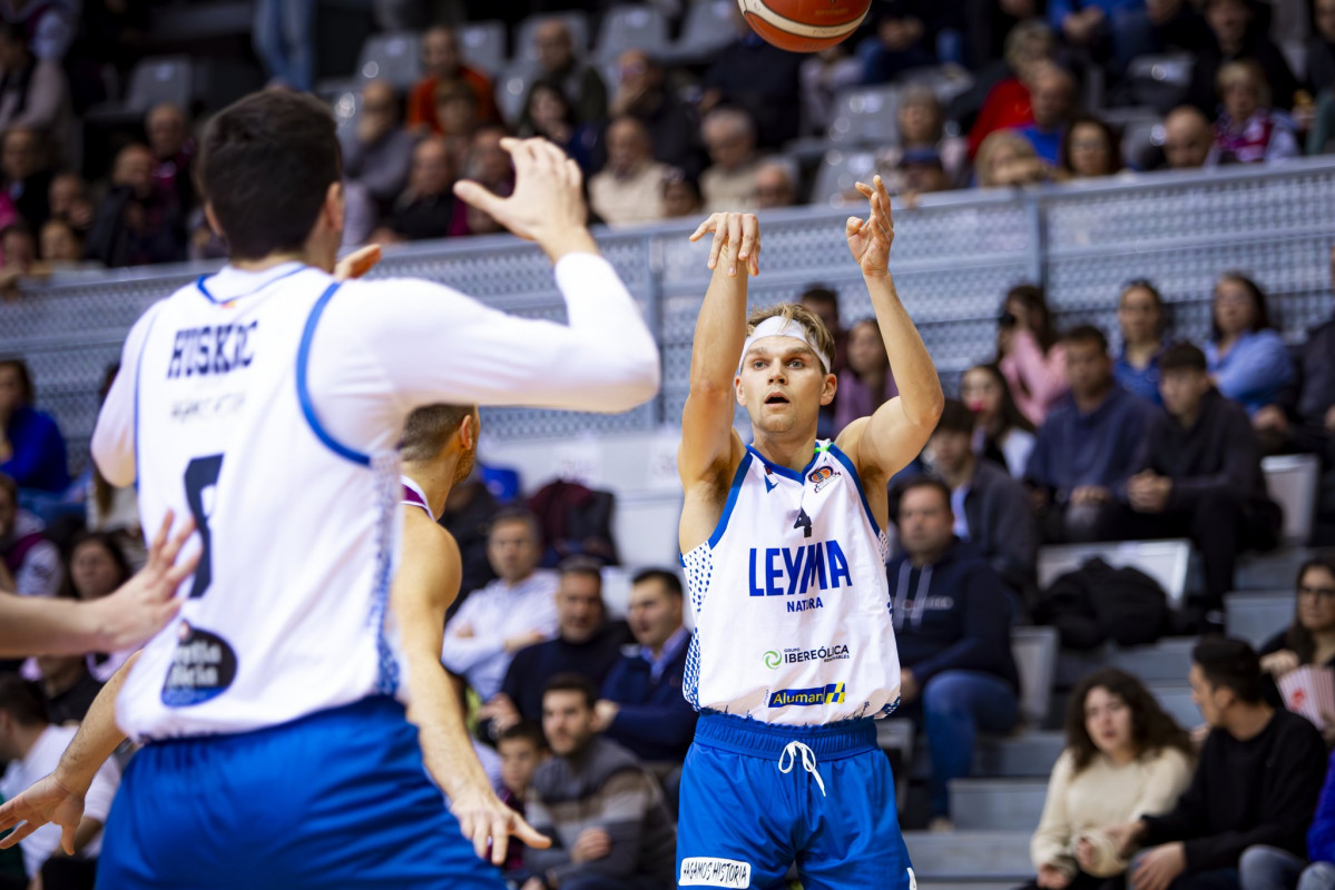 Basquet Coruu00f1a en Brazaletes de esperanza en 2024