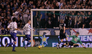 Un taconazo que rompió un hechizo: quince años desde que el Real Madrid consiguió ganar en Riazor