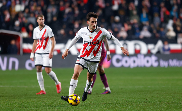 El Rayo sigue soñando con Europa al derrotar a un Valladolid que agoniza (1-0)