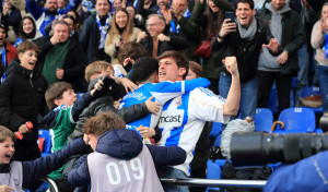 Pedro, el aficionado al que se abalanzó Zaka en su celebración: 