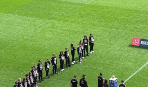 Raquel, la árbitra que denunció acoso en A Coruña, protagonista de la campaña “LaLiga vs Odio” en Riazor