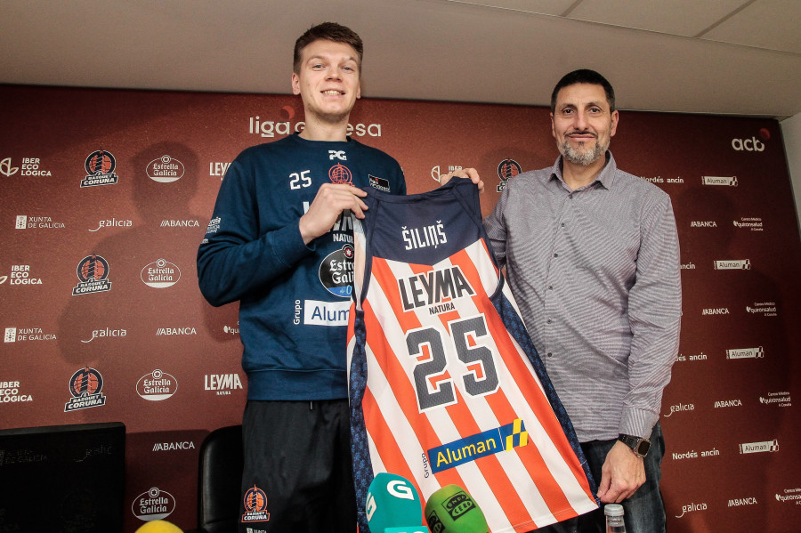 Silins, nuevo fichaje del Leyma Coruña: "Es un gran paso para mí jugar en la mejor liga de Europa"