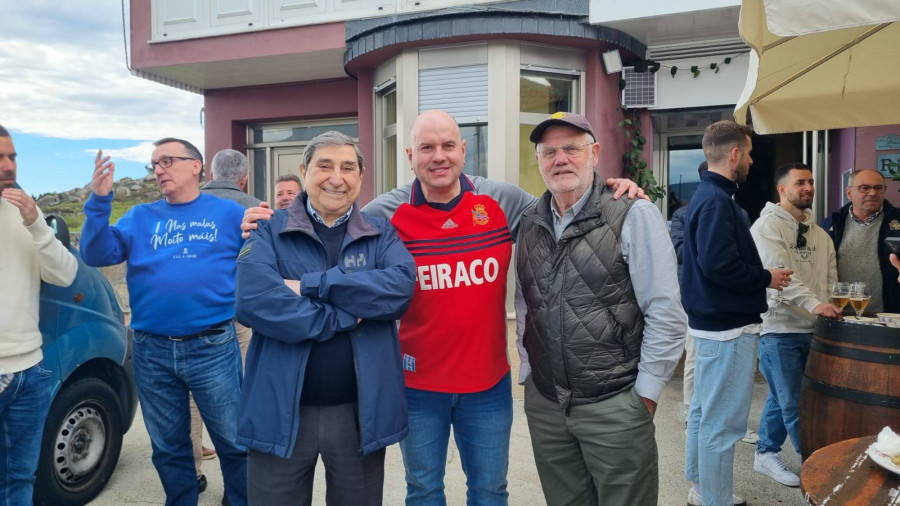 Lendoiro y Pachi Dopico, invitados estrella del XXV aniversario de la peña A Moa